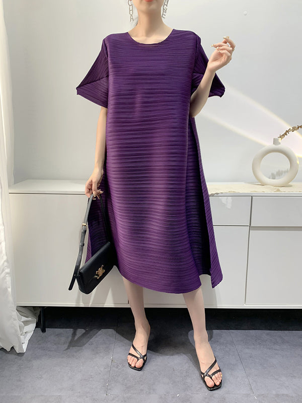 Loose Pleated Round-Neck Midi Dresses