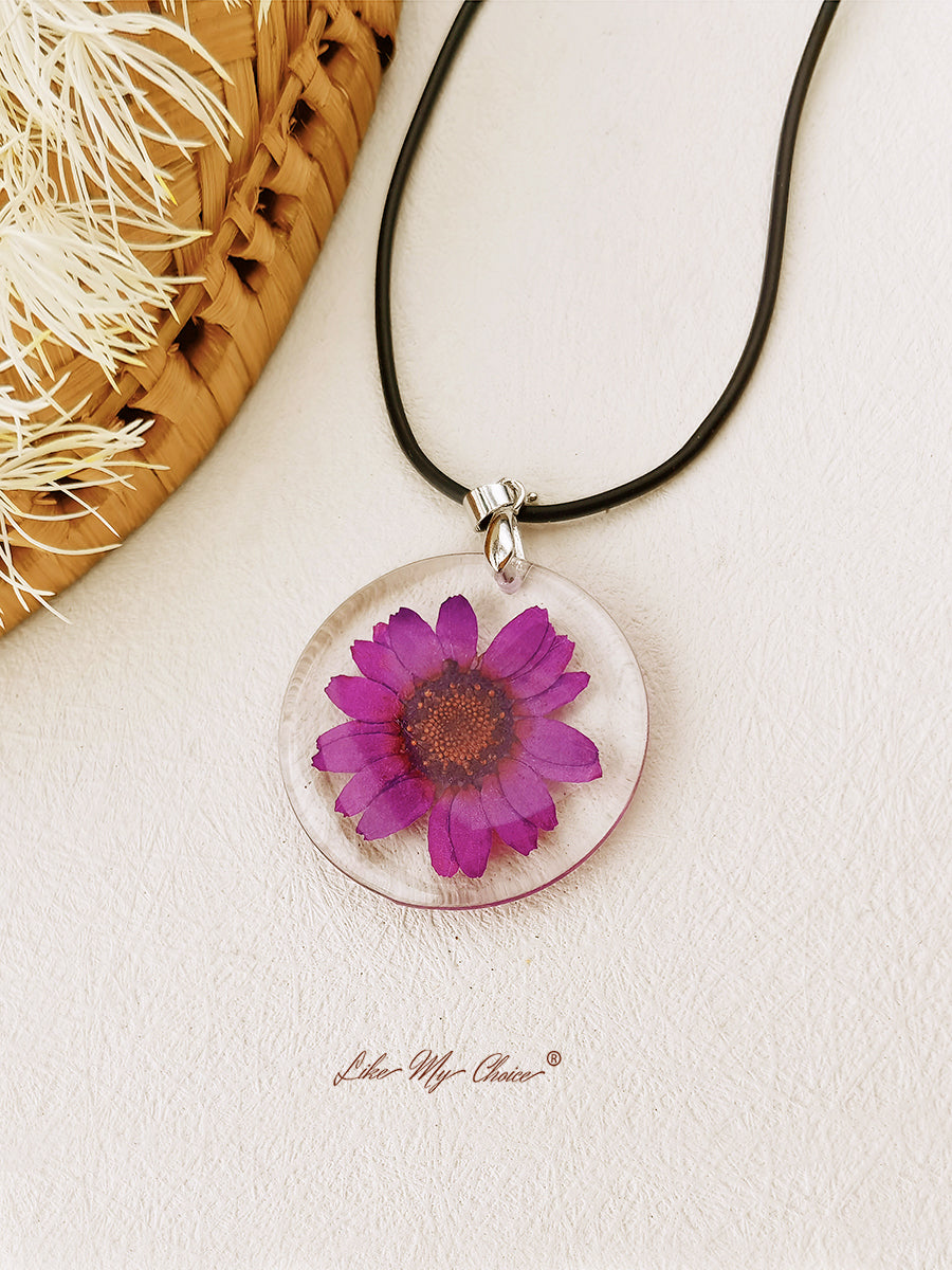 Hippie Flower Pendant Necklace