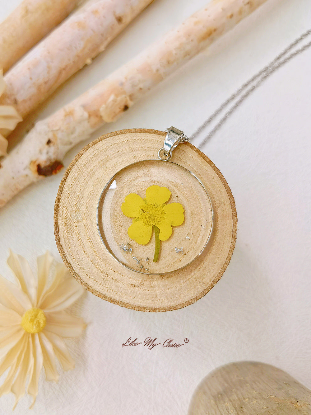 Whispering Blossoms Necklace