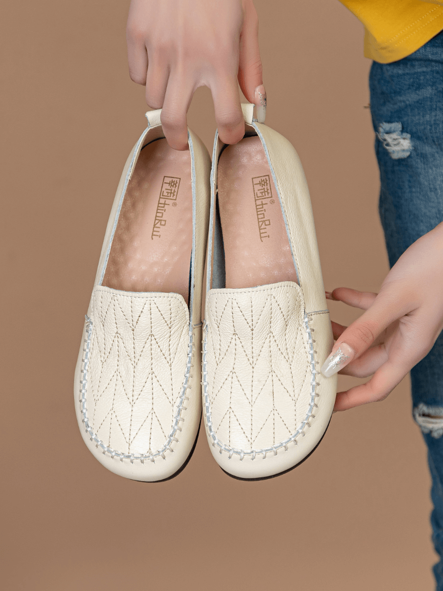 RUMOUR HAS IT| GEOMETRY STITCHING UPPER LEATHER LOAFER - CREAM