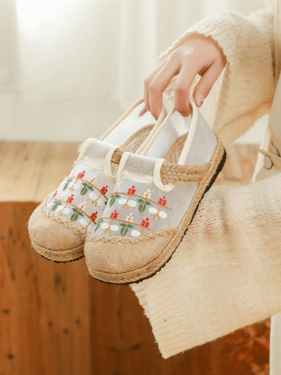 CACTUS ROSE | EMBROIDERED DAISY MESH UPPER LINEN ESPADRILLE