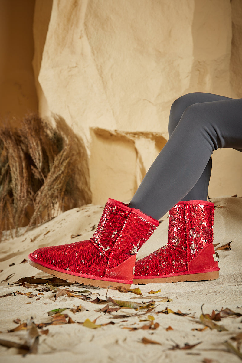 Smaibulun Ugg | Dallas Glam Sequin Shearling Boots - Red