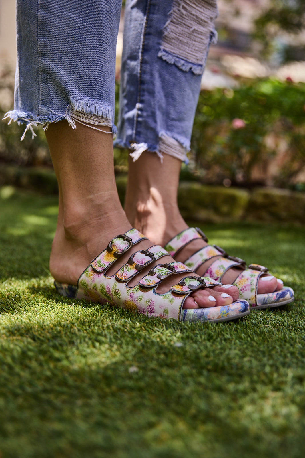 Soffia | Garden Bliss Floral Leather Footbed Sandals