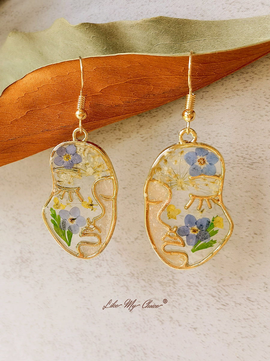 Pressed Flower Earrings - Abstract Face Forget Me Not Flower