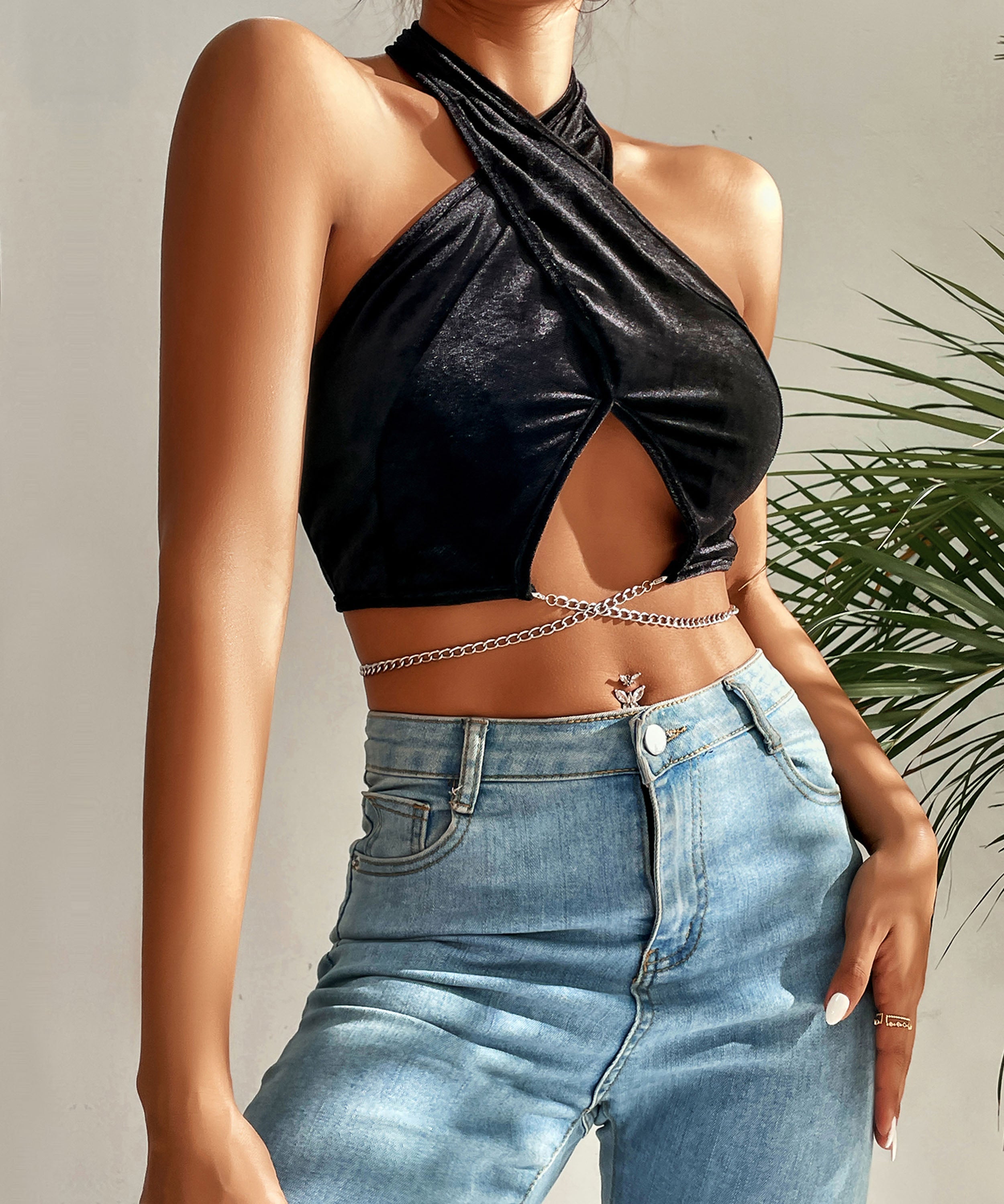 PAIGE VELVET CROP TOP - BLACK