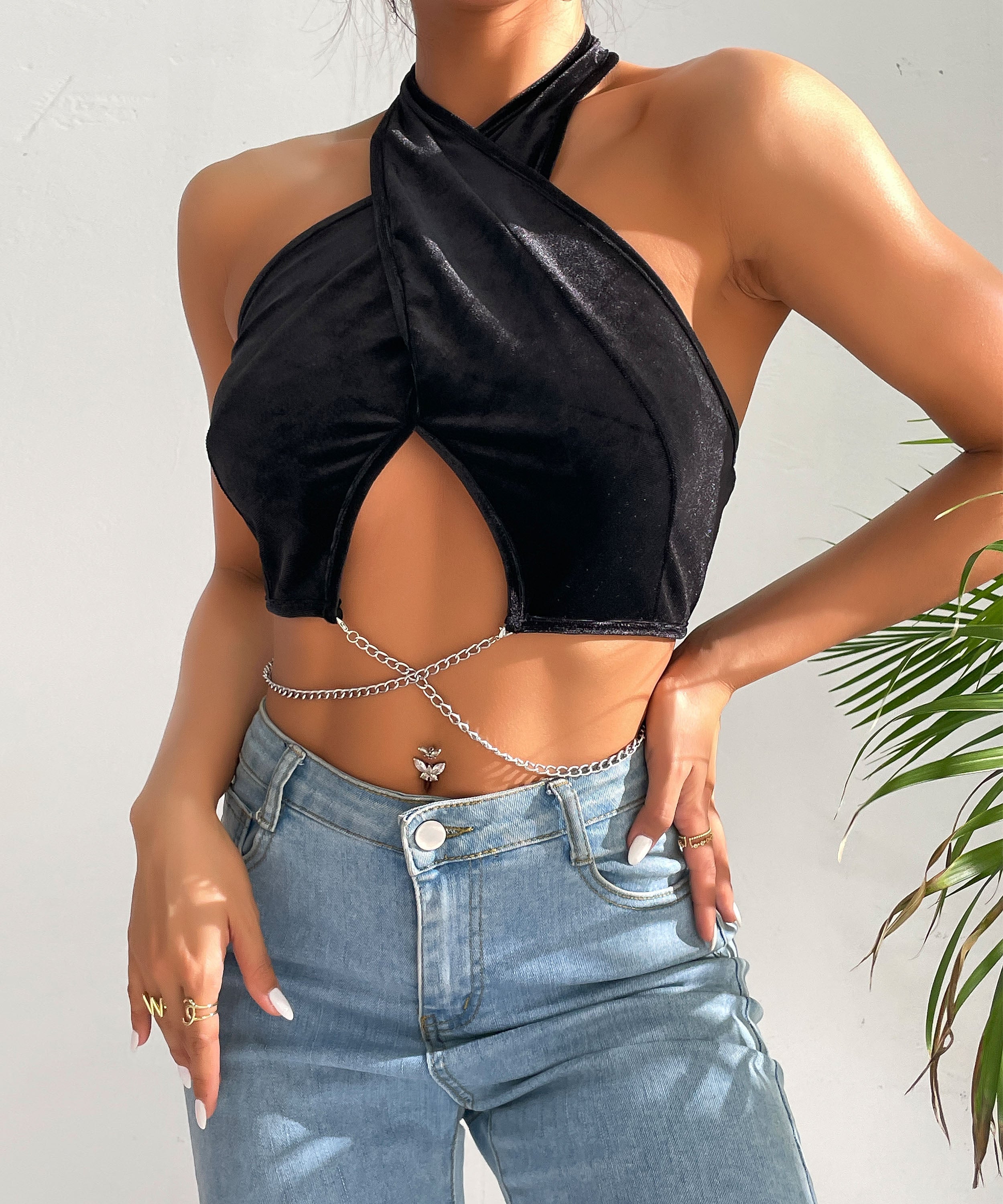 PAIGE VELVET CROP TOP - BLACK