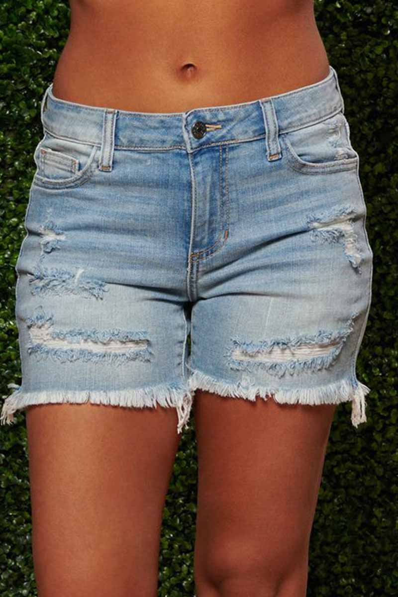 Chicindress On-trend Fringed Ripped Denim Shorts(3 Colors)