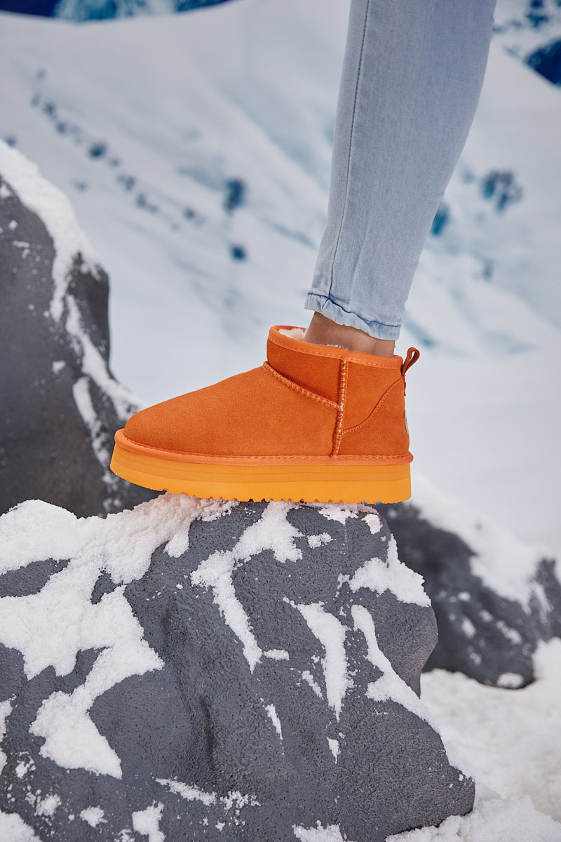 Smaibulun Ugg | Ultra Mini Platform Low Ankle Boot - Orange