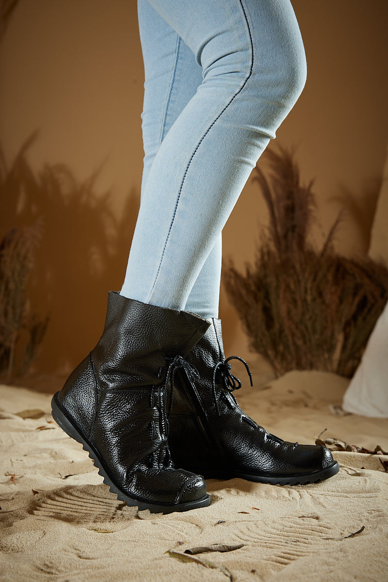 Rumour Has It | Liberty Leather Combat Boots - Black