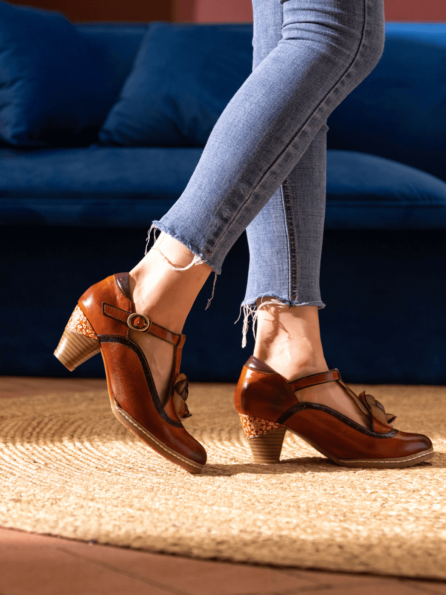 SOFFIA | MEET ME UNDER ROSE LEATHER T-STRAP SANDAL