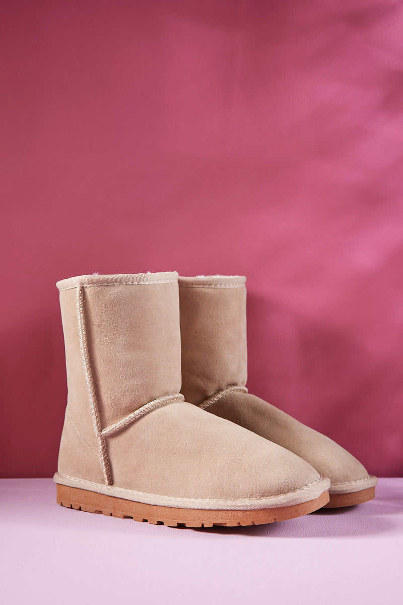 Smaibulun Ugg | Lovett Wool Blend Suede Shearling Boots - Sand