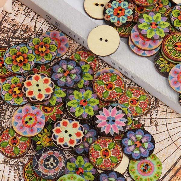 About 100Pcs Multi-Color Printed Round Buttons