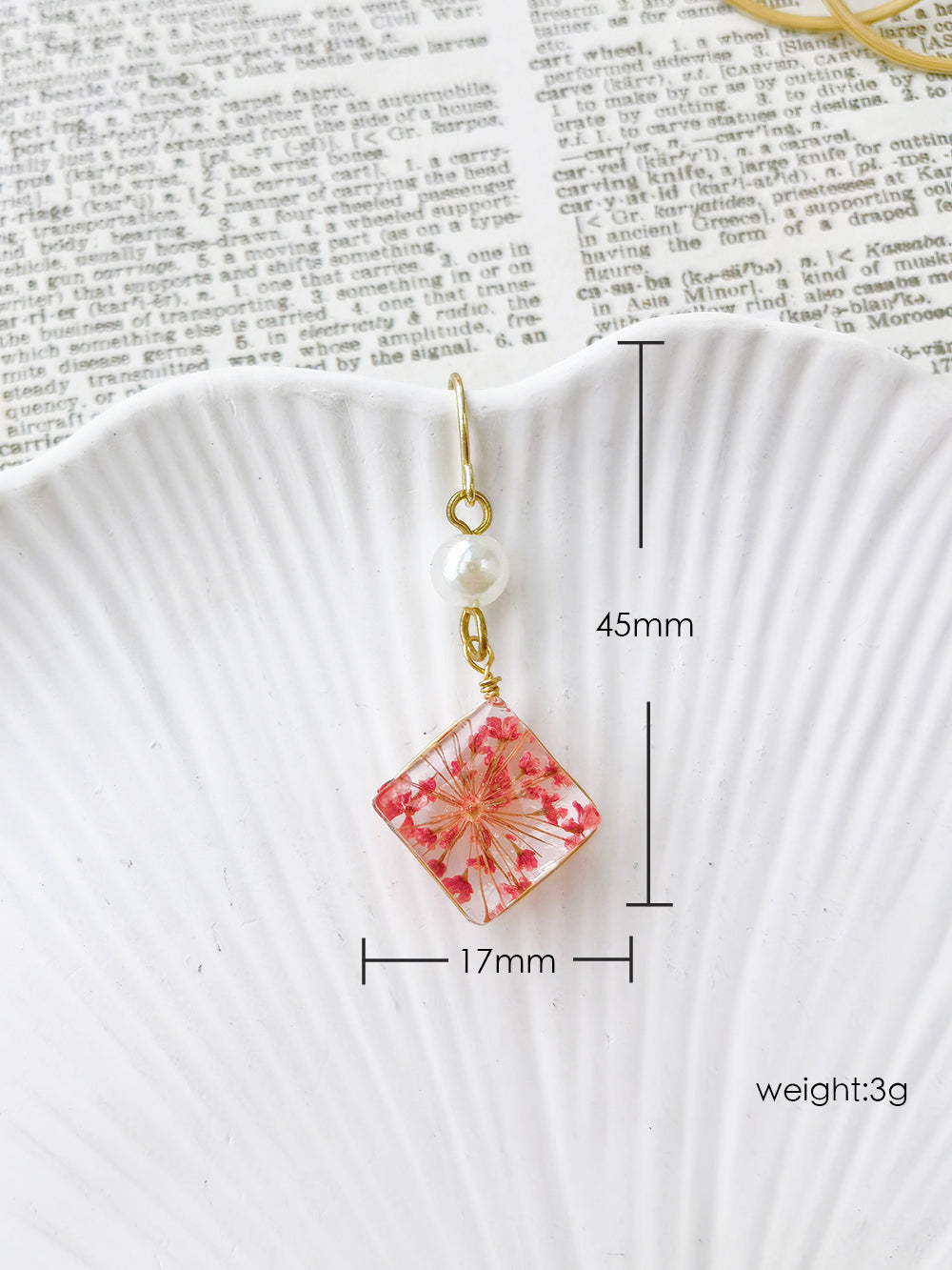 Handmade Resin Queen Anne Dried Flower Earrings