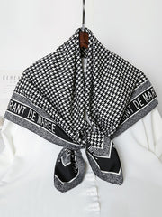 Contrast Color Houndstooth Letter Print Shawl&Scarf