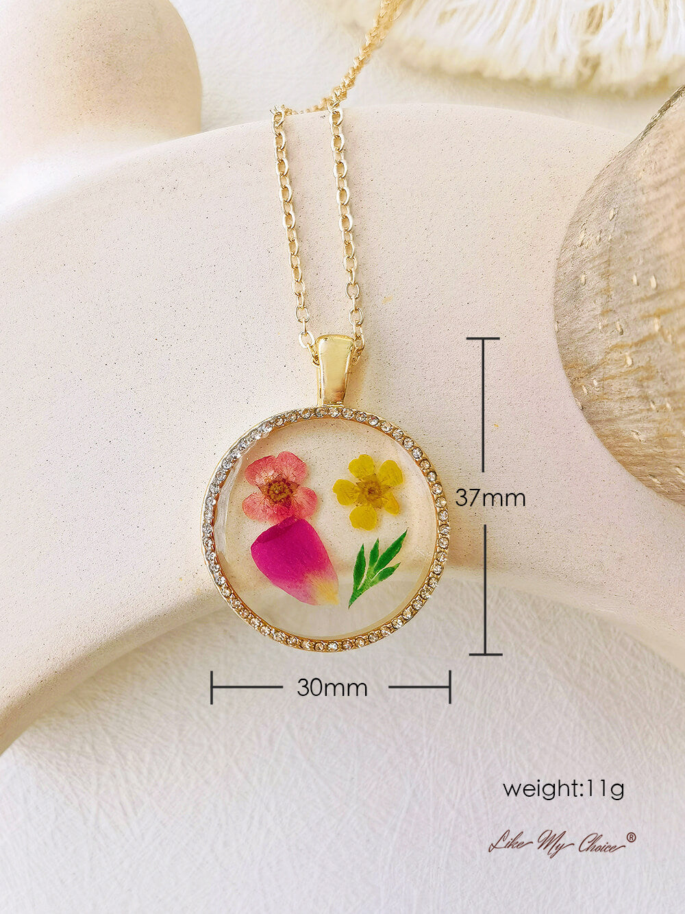 Gemini Forget Me Not Flower Resin Round Crystal Pendant Necklace