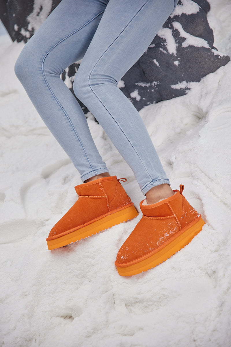 Smaibulun Ugg | Ultra Mini Platform Low Ankle Boot - Orange