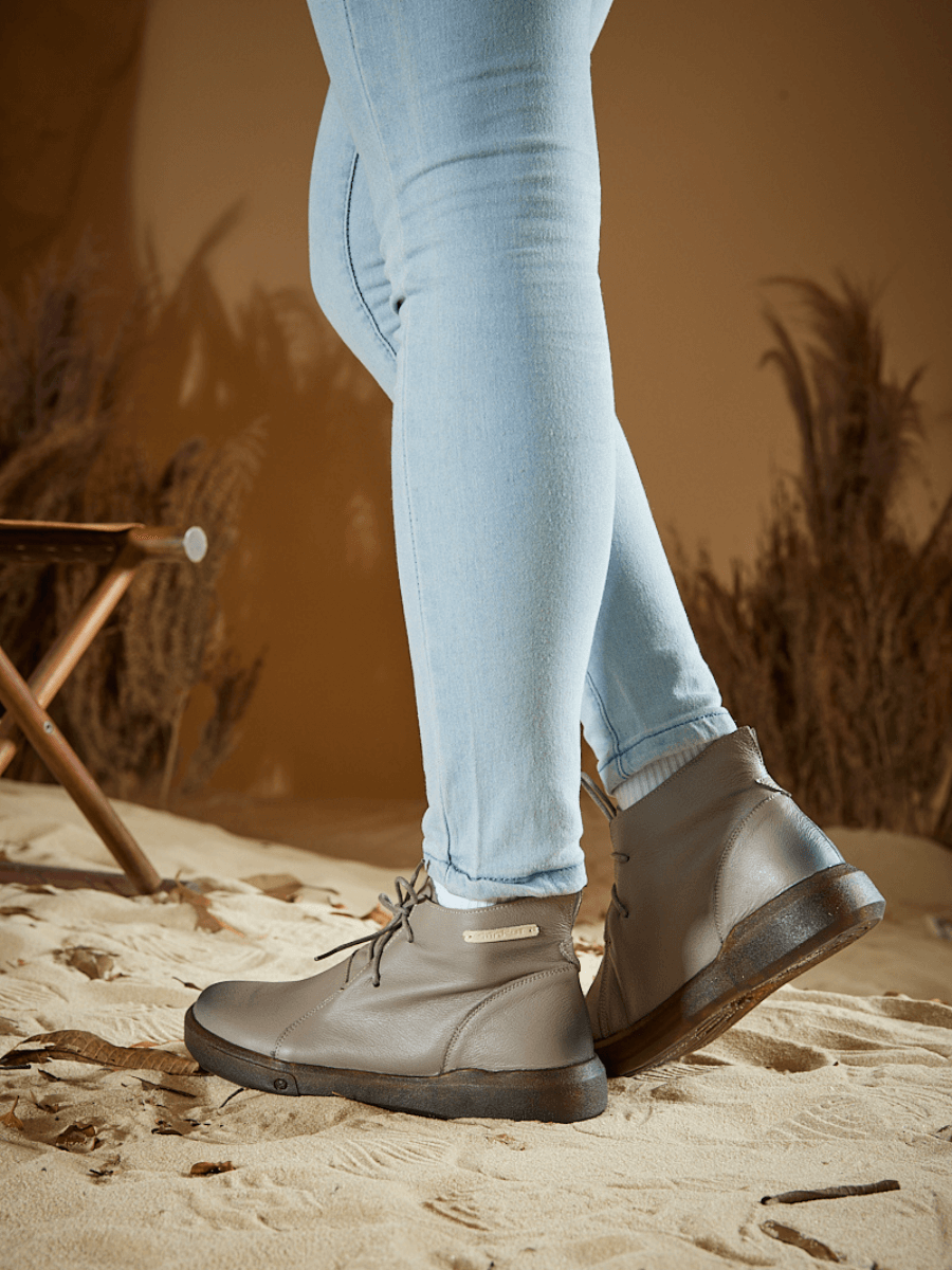 Rumour Has It | Brycen Low Ankle Leather Boots - Grey