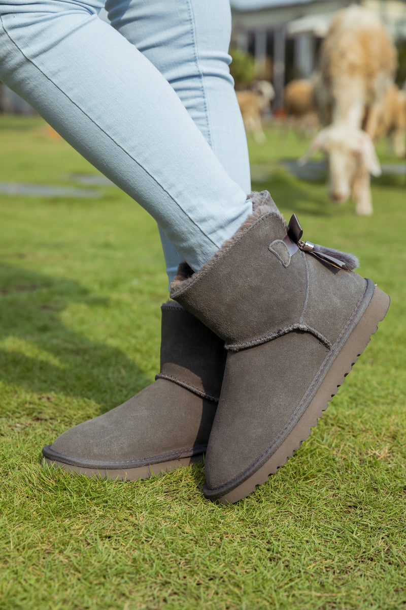 SMAIBULUN Ugg | TAIL BOW BACK SUEDE BOOT - GREY