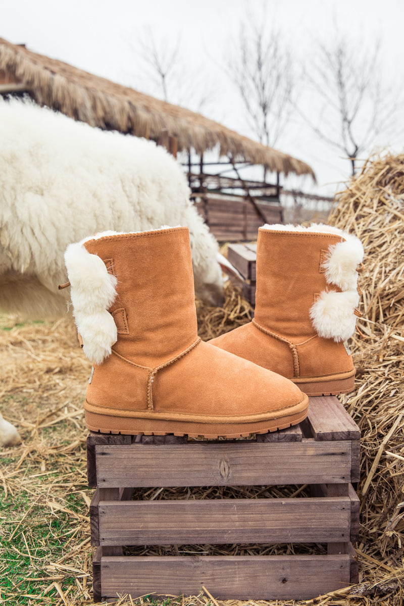 SMAIBULUN Ugg | Back Woollen Bow Suede Boots - Chestnut