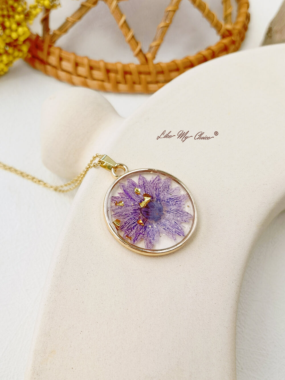 Purple Daisy Resin Round Crystal Pendant Necklace