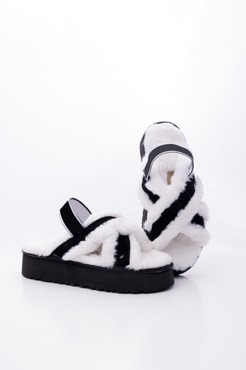 Smaibulun Ugg | Roar Wool Lined Criss-Cross Strap Slipper - White