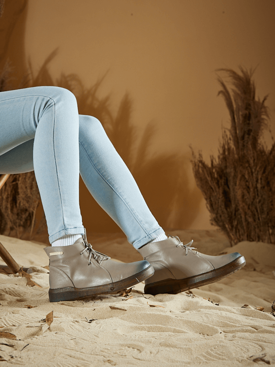 Rumour Has It | Brycen Low Ankle Leather Boots - Grey