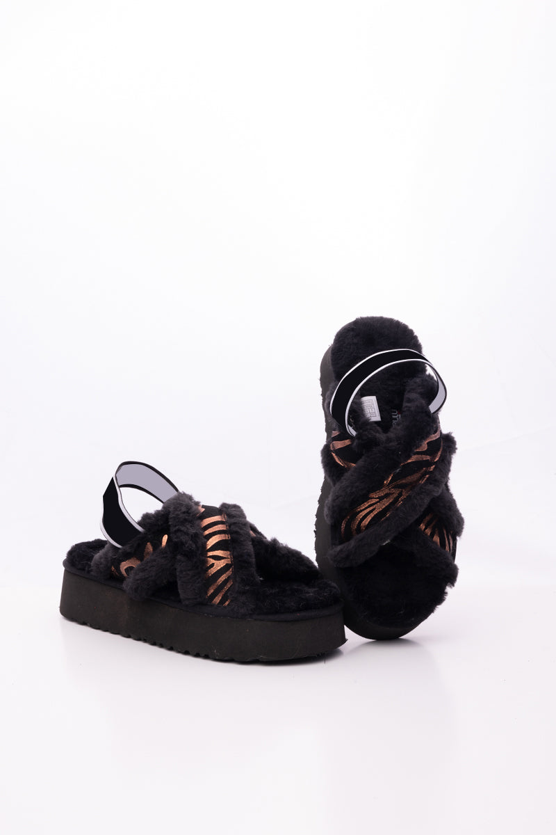 Smaibulun Ugg | Roar Wool Lined Criss-Cross Strap Slipper - Black