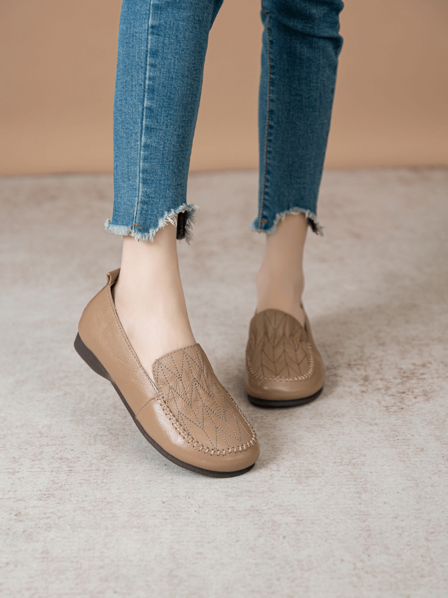 RUMOUR HAS IT| GEOMETRY STITCHING UPPER LEATHER LOAFER - TAN