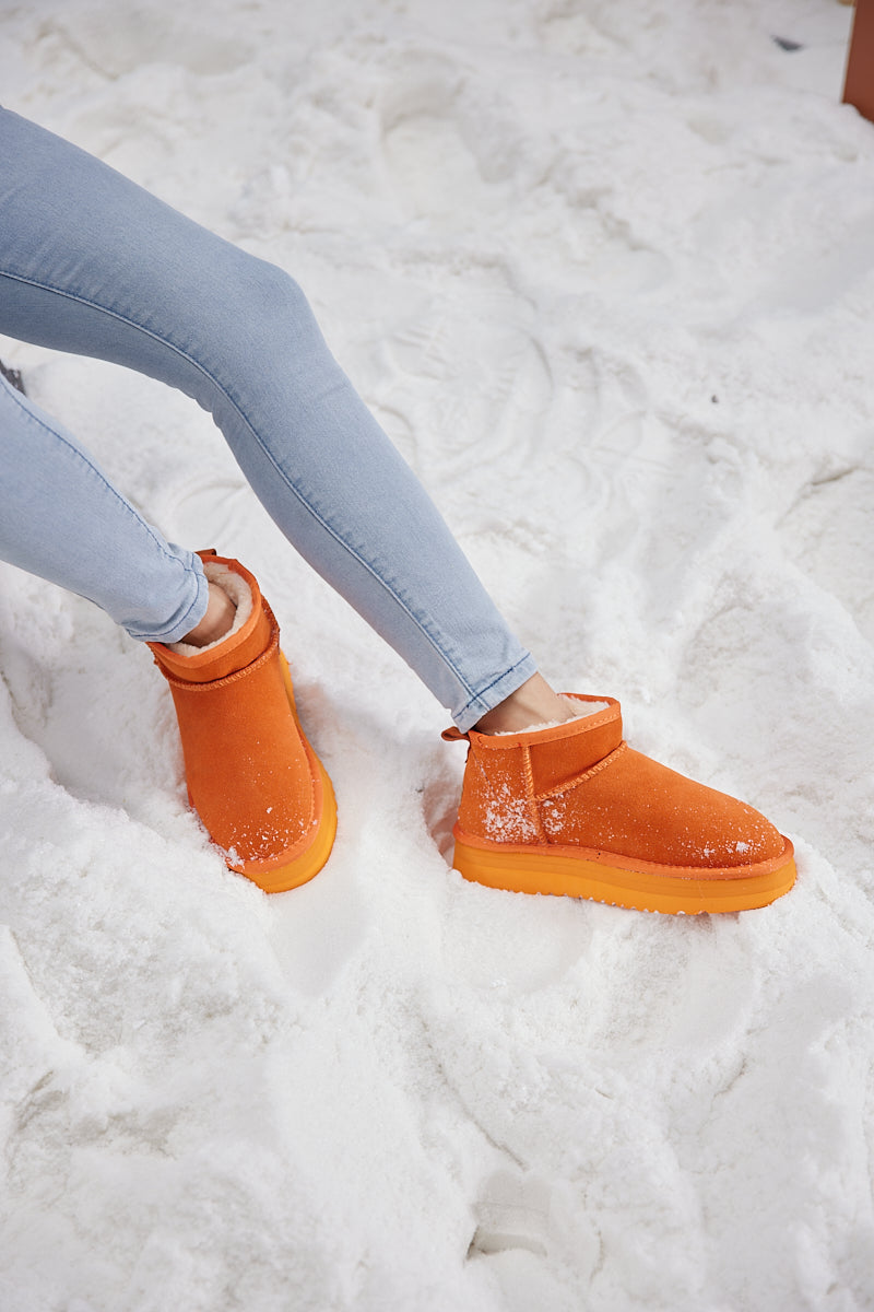 Smaibulun Ugg | Ultra Mini Platform Low Ankle Boot - Orange