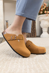 Maibulun | Buckle Suede Classic Clogs - Ginger