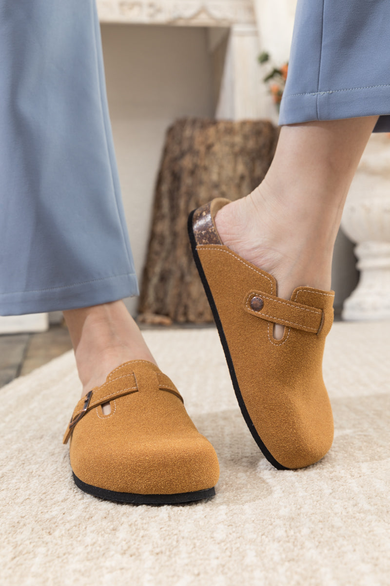 Maibulun | Buckle Suede Classic Clogs - Ginger