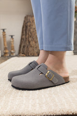 Maibulun | Buckle Suede Classic Clogs - Grey