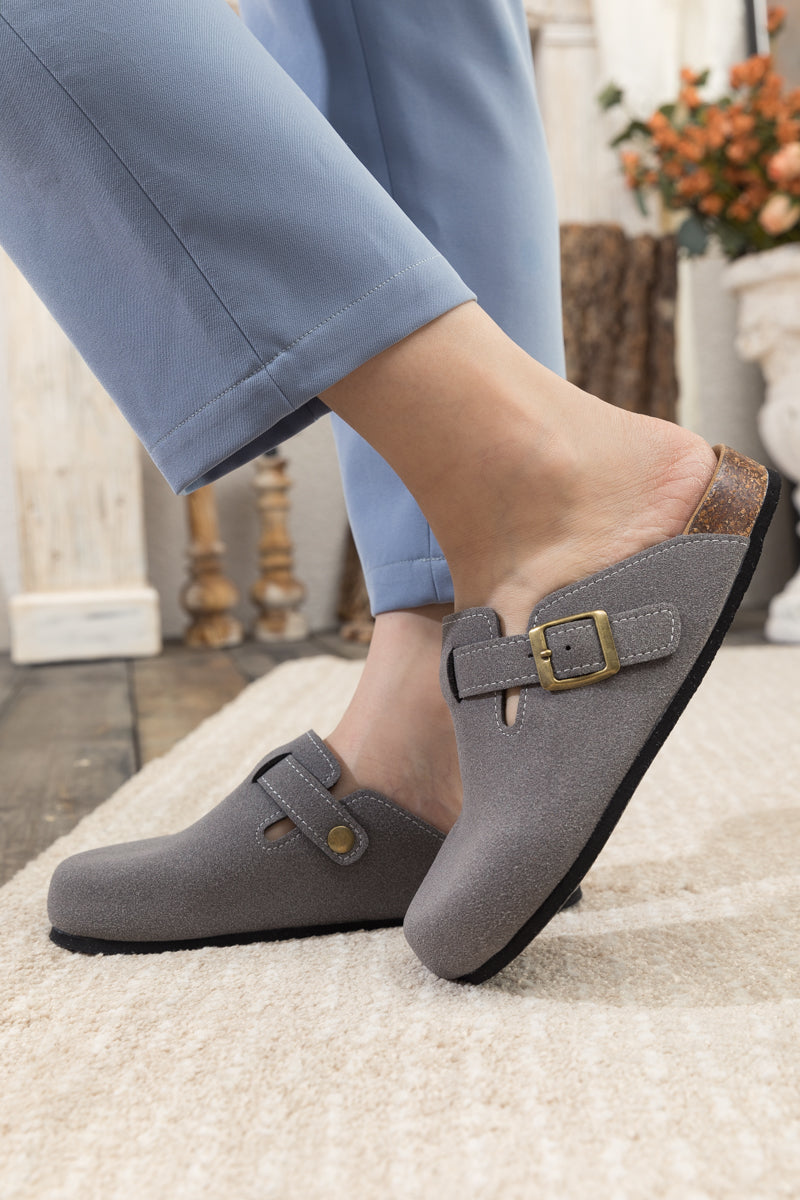 Maibulun | Buckle Suede Classic Clogs - Grey