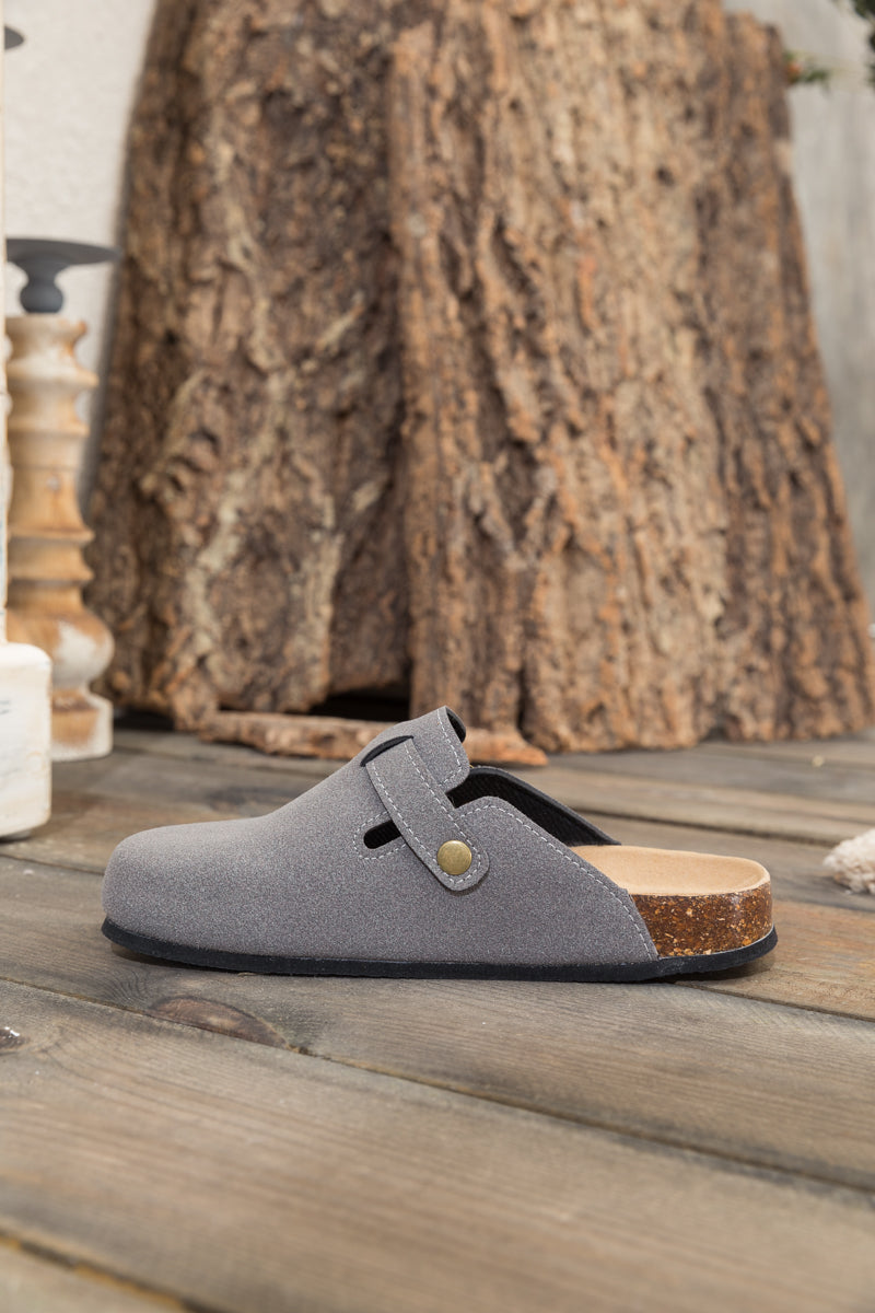 Maibulun | Buckle Suede Classic Clogs - Grey