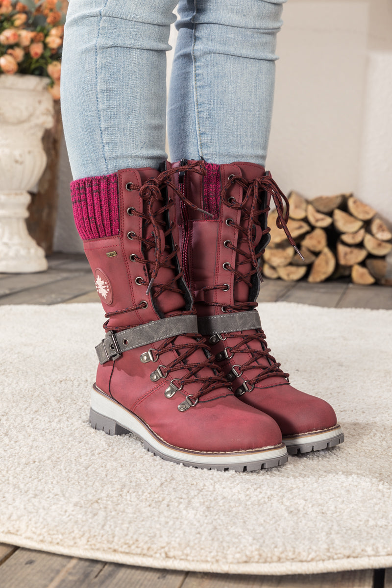 En Bloom | Ribbed-Cuff Buckle-Strap Boot - Red