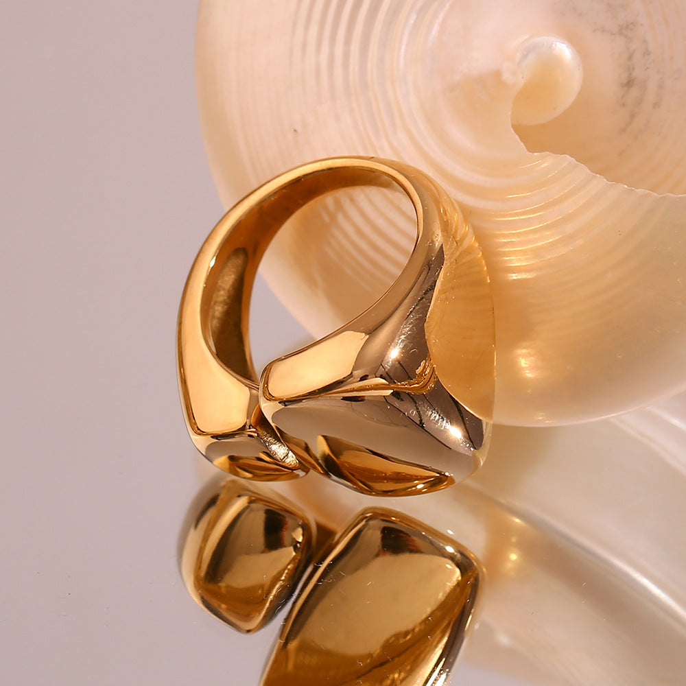 Aero Gold Sculpted Ring