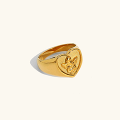 Amora Angelic Ring