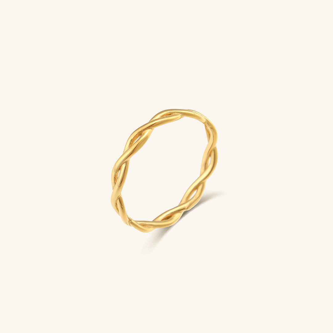 Aria Twist Ring