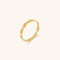 Aria Twist Ring