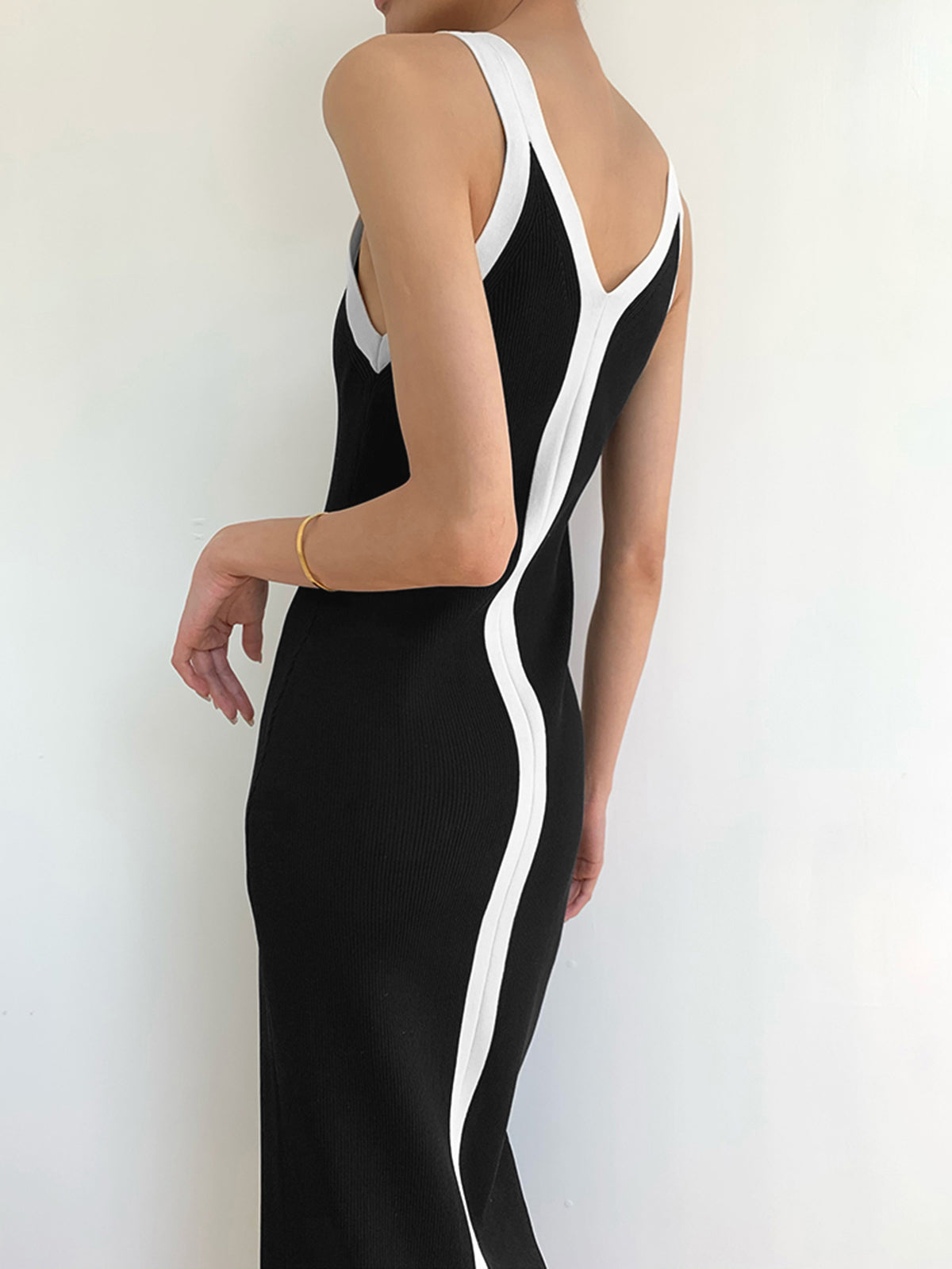 V-Neck Monochrome Long Dress