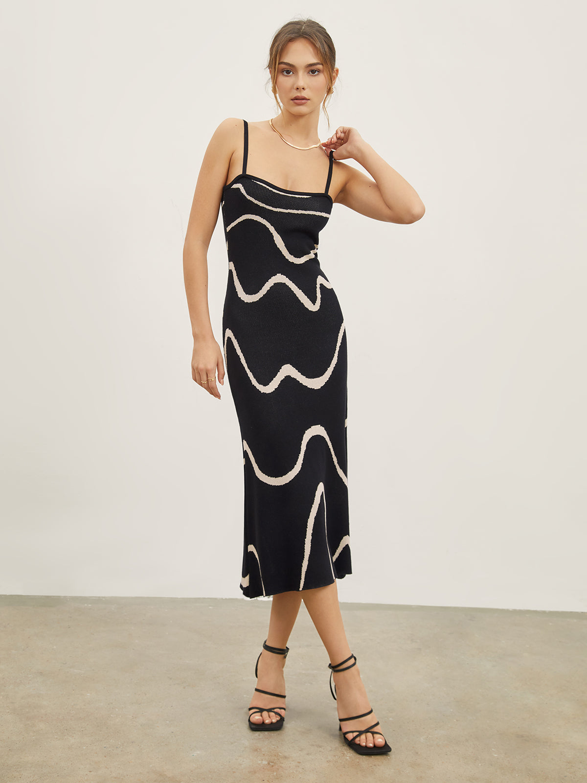 Wavy Print Strap Midi Dress