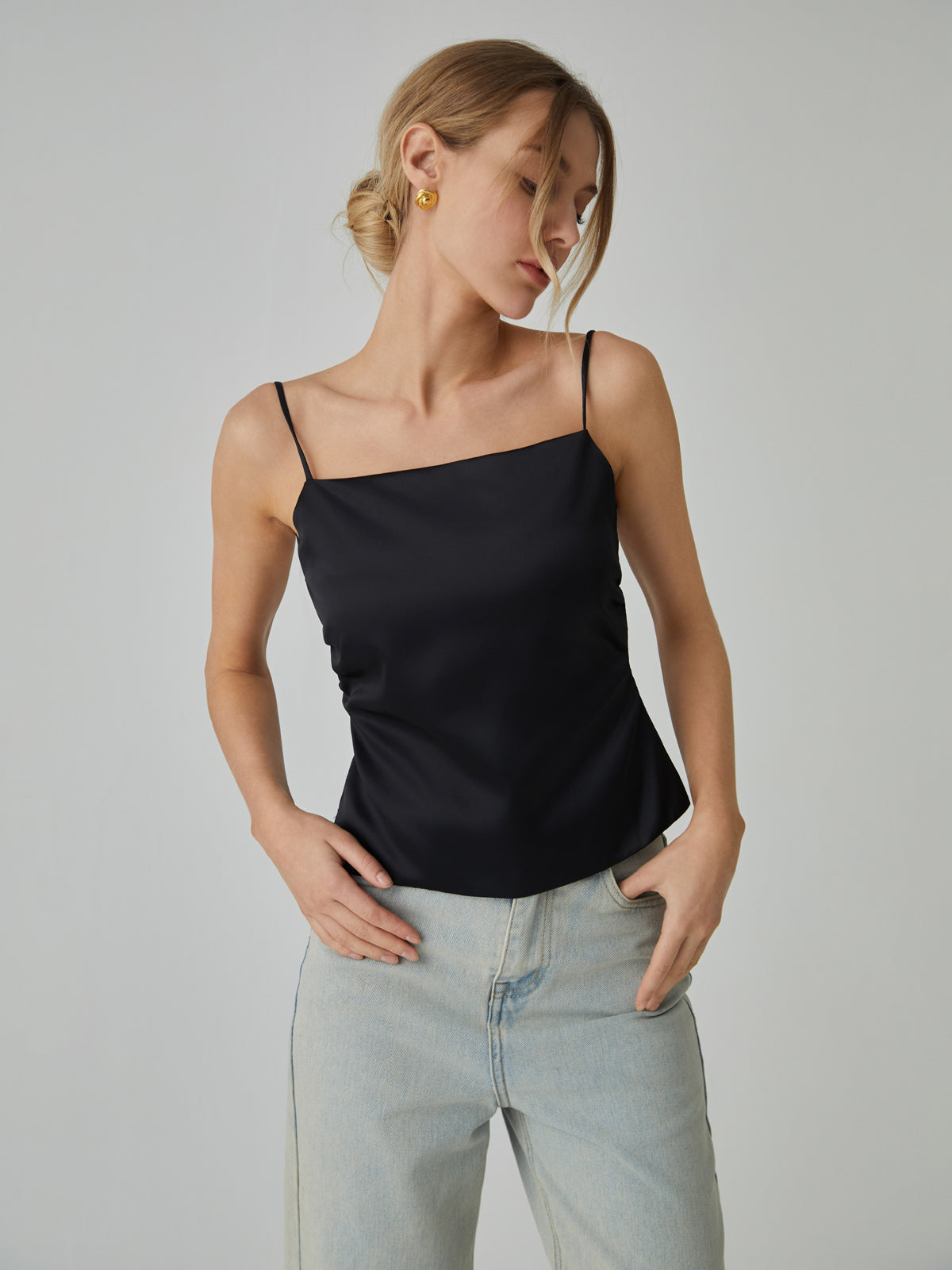 Knotted Backless Tank Top