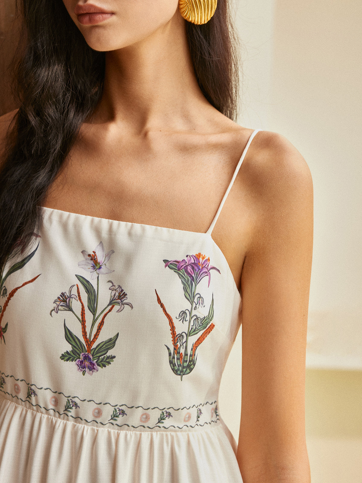 Backless Pleated Floral Dress