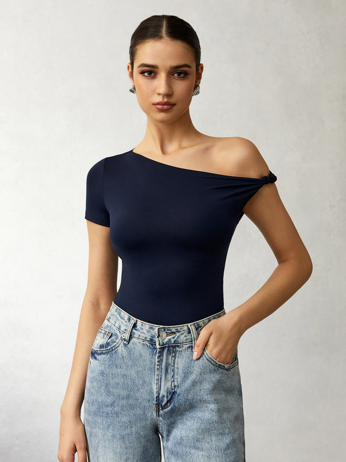 Cold Shoulder Knotted T-Shirt