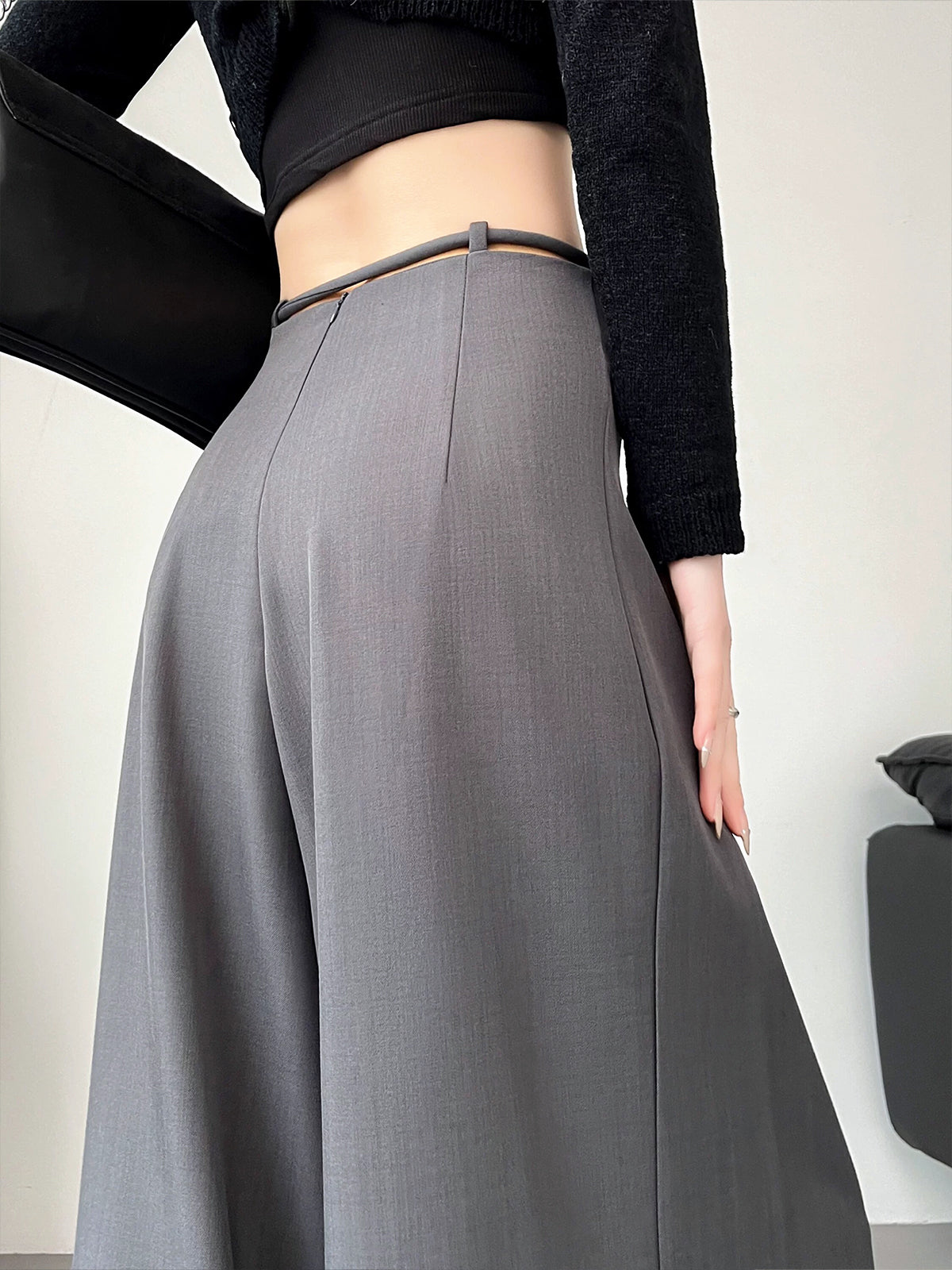 Rope-Belted Pleated Wide-Leg Pants