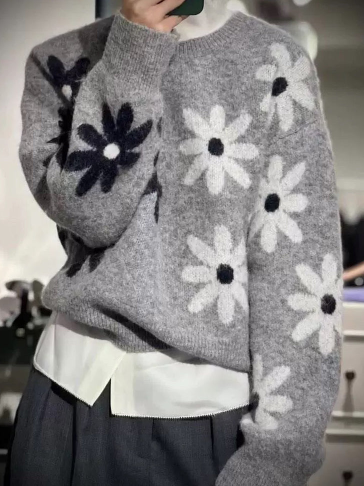 Crew Neck Daisy Pattern Sweater