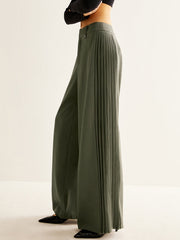 Side Pleated Wide-Leg Pants