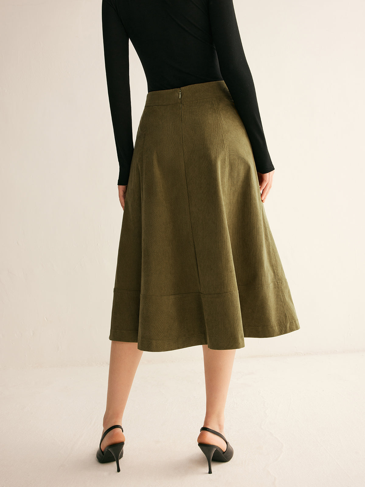 Piping Pockets Skirt