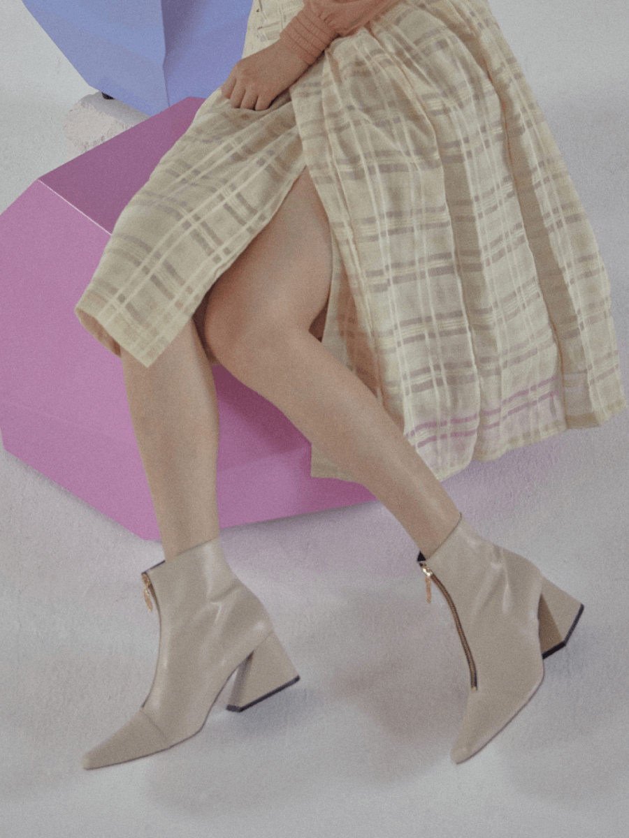 JADY ROSE | BLOCK HEEL LEATHER ANKLE BOOT - BEIGE