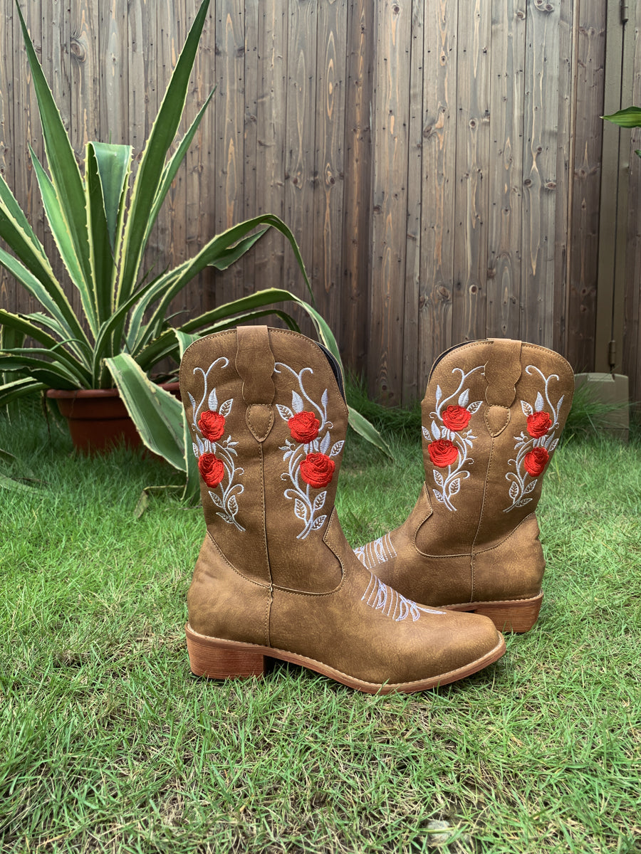 En Bloom | Rose Embroidered Cowboy Boots - Beige